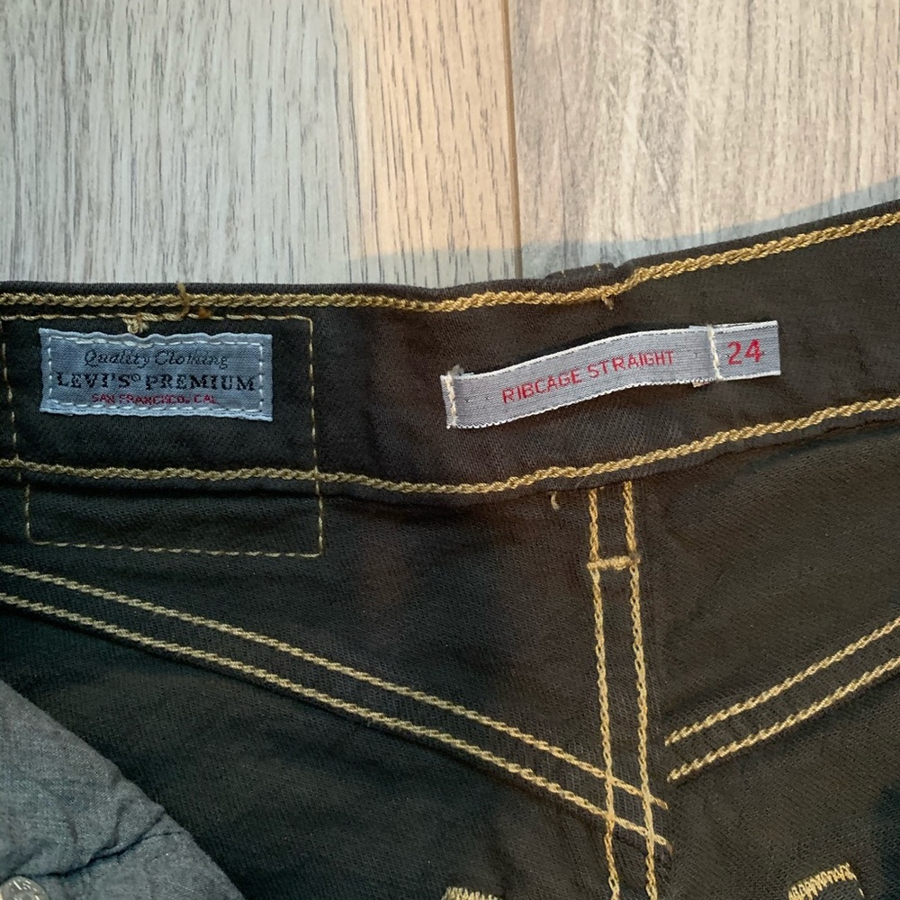 Ribcage Straight Levi’s - Picture 2 of 6